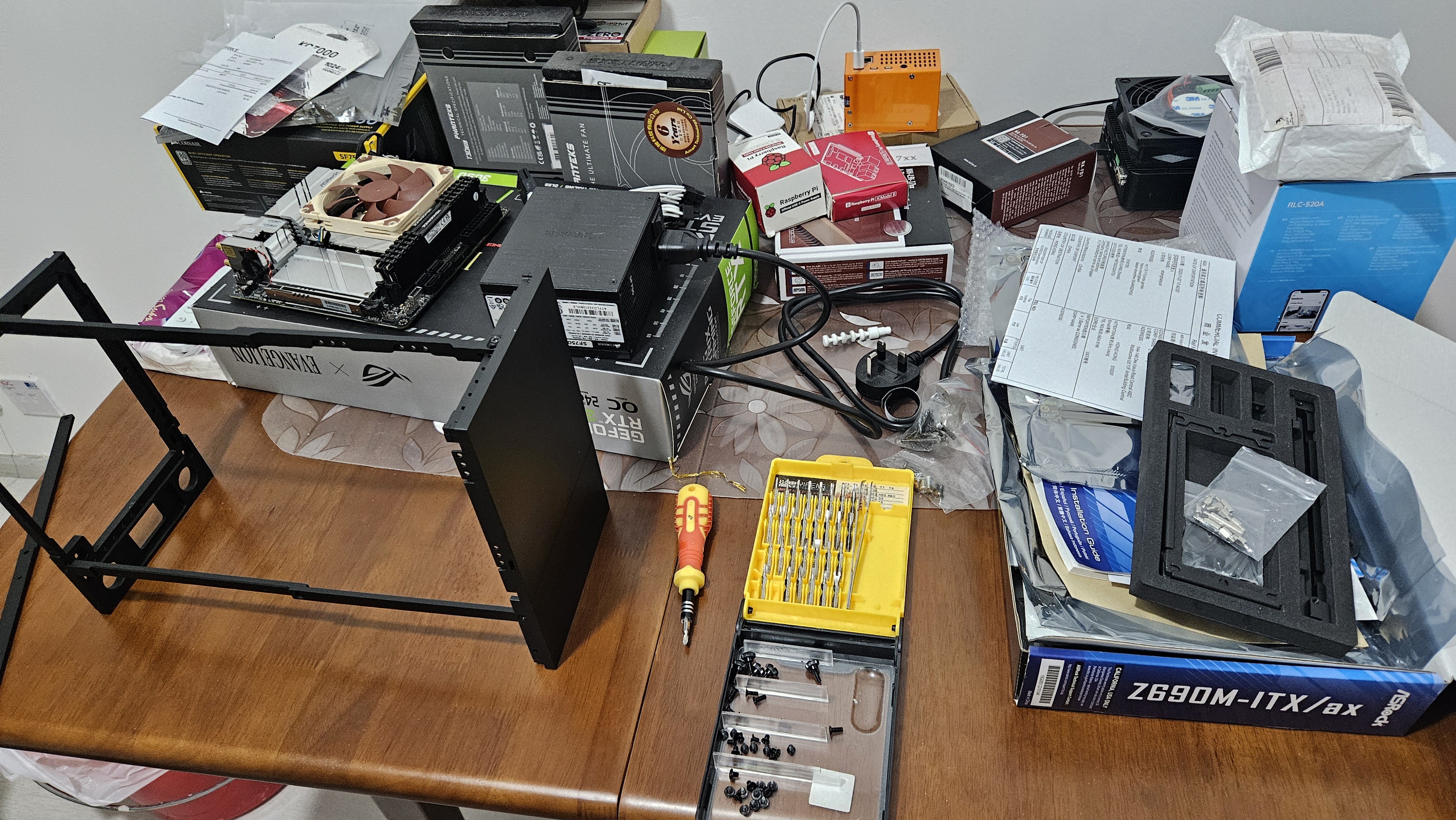 My messy homelab